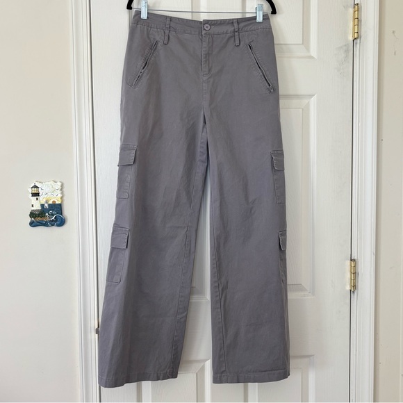 Edikted Pants - Edikted Zaria Cotton Blend Cargo Pants with Military Style Pockets